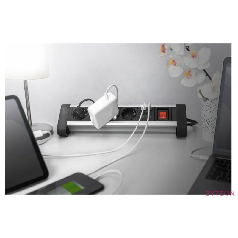 DIGITUS 4-way office socket strip with 2x USB ports