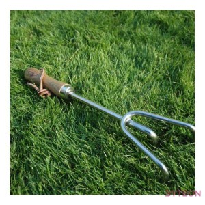 Rozsdamentes acél gereblye, kőrisfa nyéllel, 37 cm