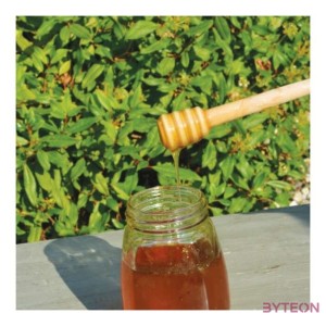 Fából készült mézcsurgató