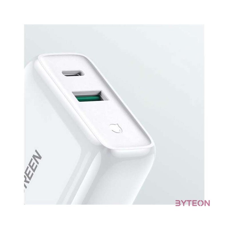 UGREEN CD170 hálózati töltő, USB  USB-C, 36W (fehér)